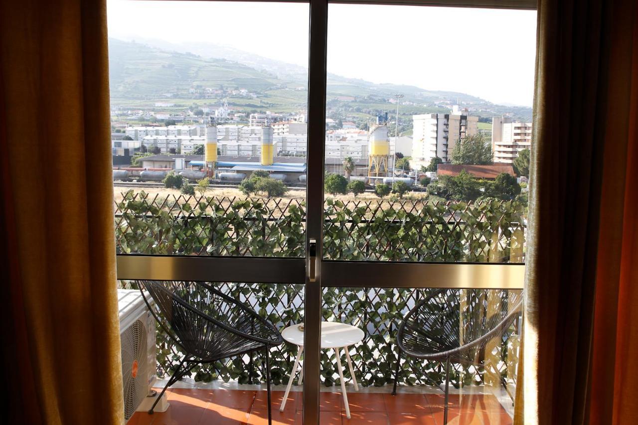 The Rooftop Suites Peso da Regua Exterior photo